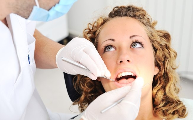 Patógeno periodontal pode interferir na conceção em mulheres jovens 