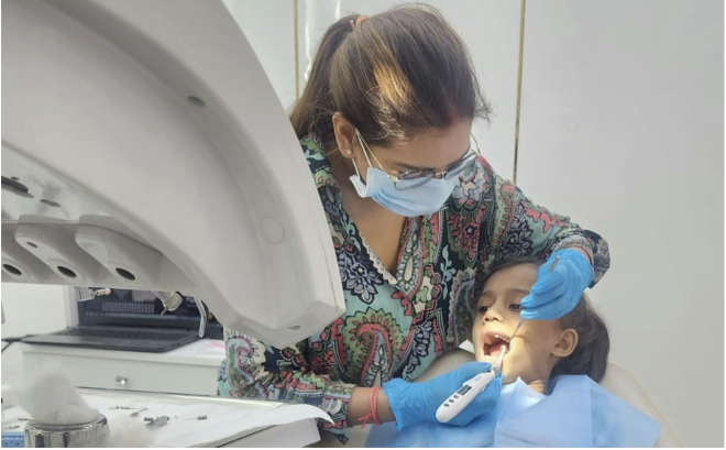 Cerca de 1/3 dos pais afirma que os seus filhos tiveram problemas dentários devido a hábitos de higiene oral