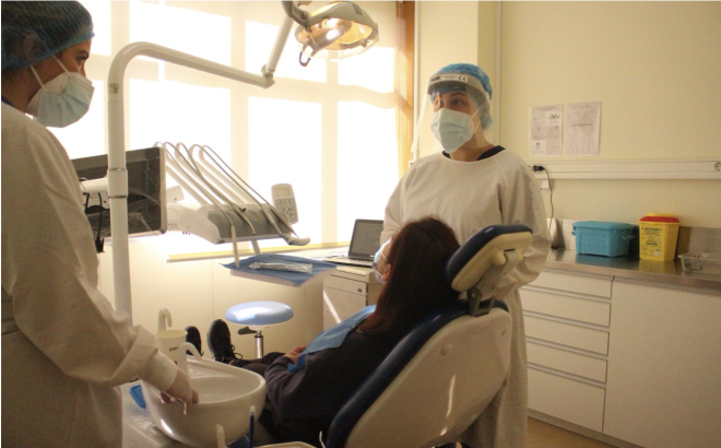 Projeto social inovador ultrapassa 100.000 tratamentos dentários em apoio a pessoas socioeconomicamente vulneráveis