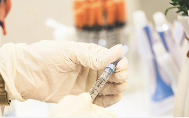 Ao observar átomos individuais no esmalte dos dentes, os investigadores estão a aprender o que acontece aos nossos dentes à medida que envelhecemos.