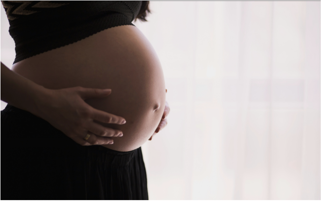 Boca saudável, bebé saudável: especialistas enfatizam saúde oral para gravidas