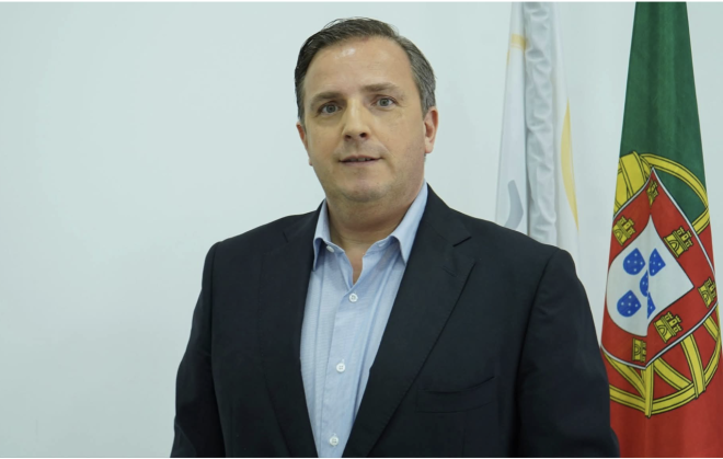 Ministra da Saúde contradiz-se e desvaloriza Médicos Dentistas no SNS
